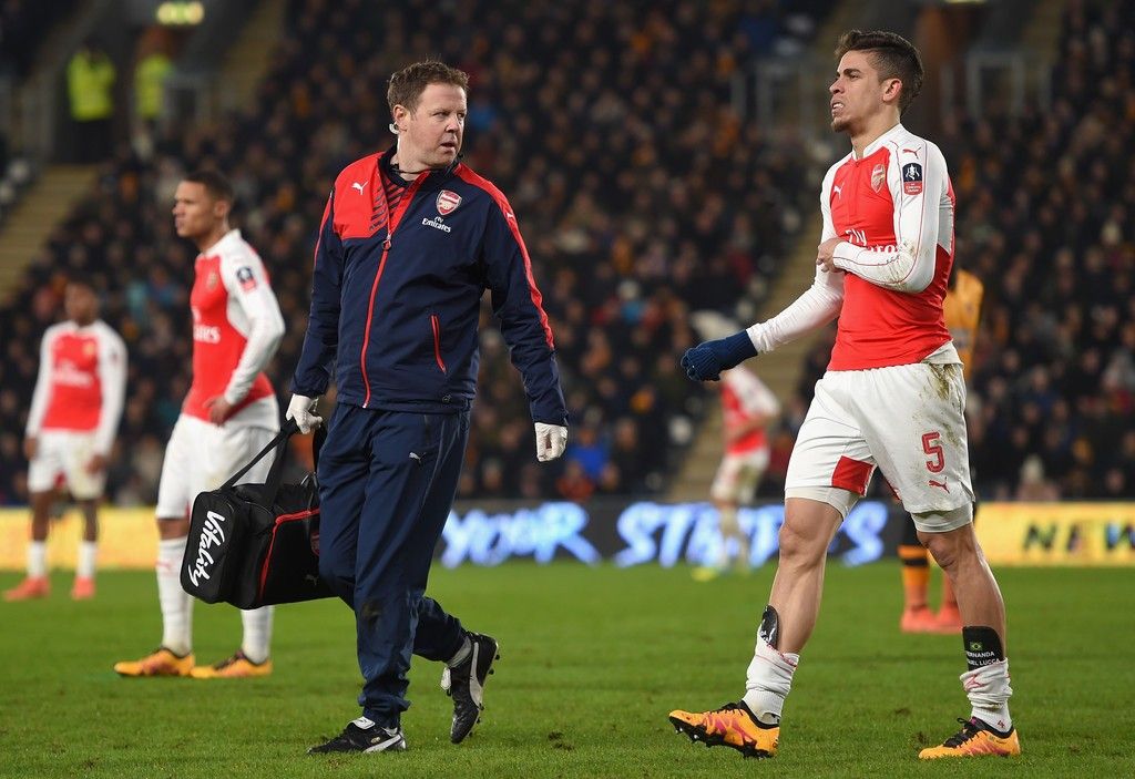 Gabriel+Paulista+Hull+City+v+Arsenal+Emirates+CvXK7NtP5rDx