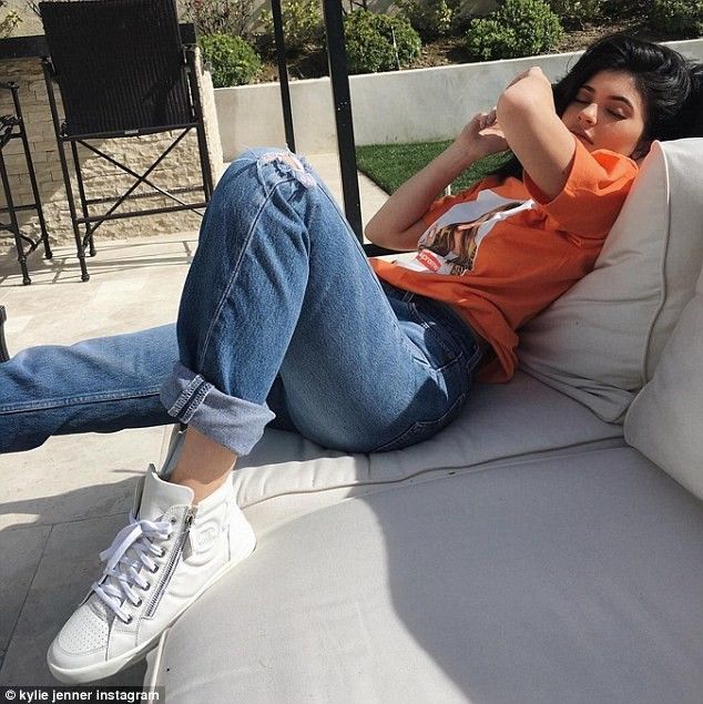 kylie1