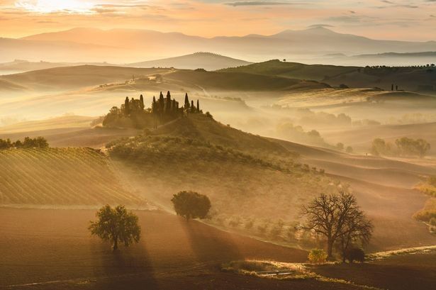 A-beautiful-sunrise-in-Tuscany