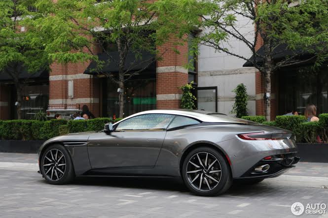 Aston Martin 2