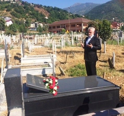 Menduh Thaci te varri Arber Xhaferit