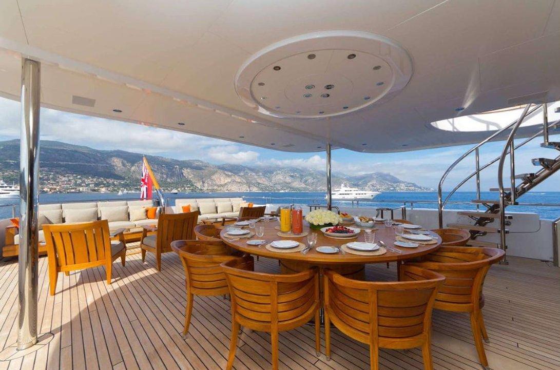 Yacht Troyanda - Upper Aft Deck Dining Area