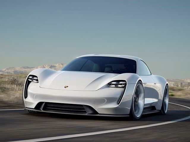 Porsche do të prodhojë disa vetura të bazuara në modelin Mission E foto 3
