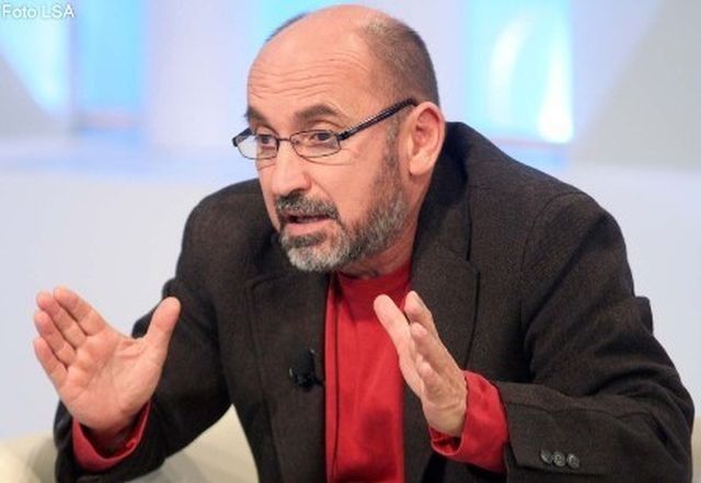 6b2c8fbe651b61bb5084a4707d8f9b7b