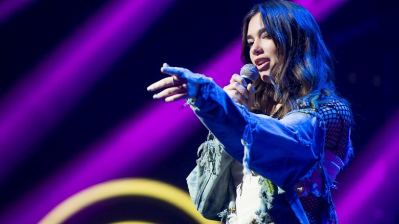 Dua Lipa udhëheq listën e këngëve Pop të Buzfeed  (Video)